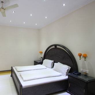 Hotel Naveen Deluxe, Meerut 5